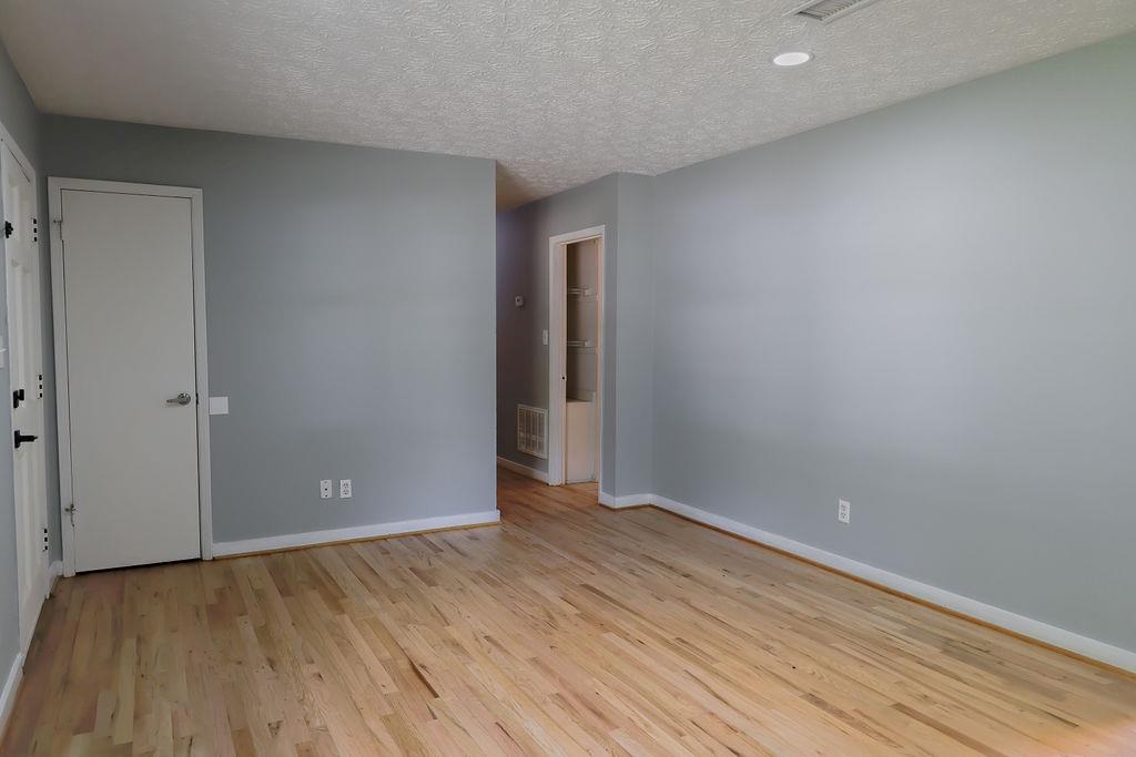 107 Village Way