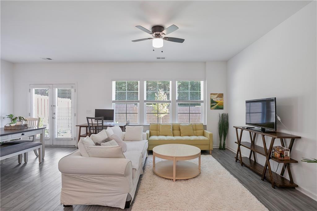 2841 Thames Willow Way