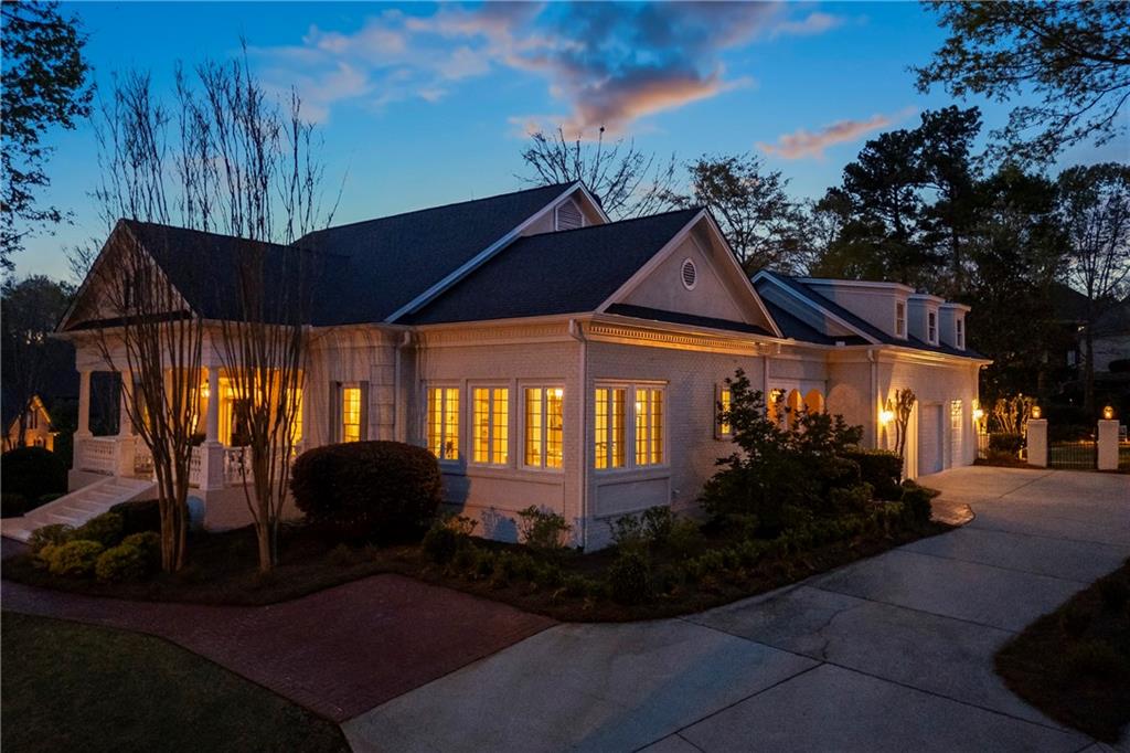 5727 Mountain Oak Drive