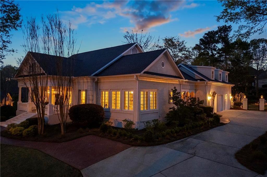 5727 Mountain Oak Drive