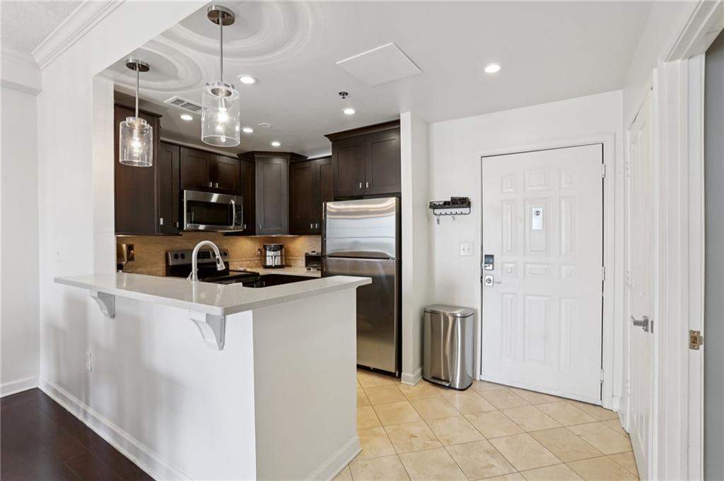 1101 Juniper Street NE 1012