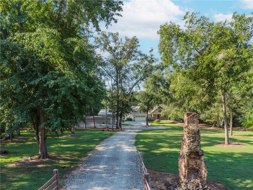 1571 Highway 124 W