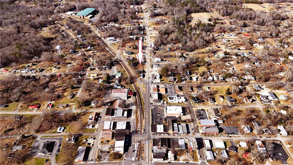 21 W Bankhead Highway