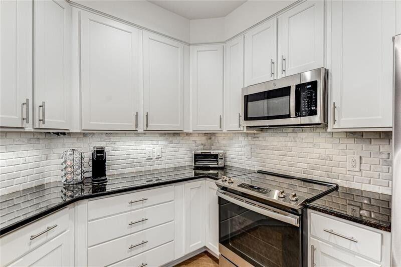 200 River Vista Drive 713