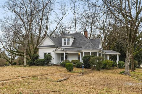 A home in Newnan