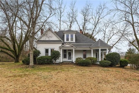 A home in Newnan