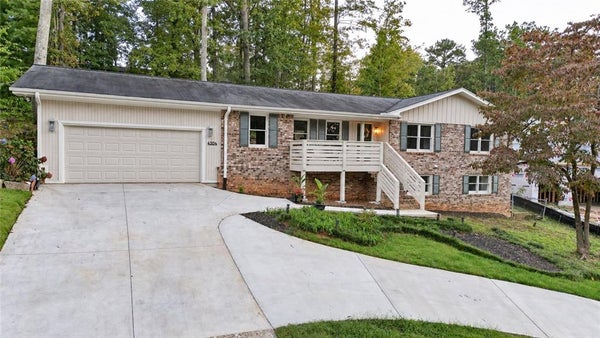 4304 LINDSEY WAY NE, ROSWELL, GA 30075 - Image 0cf236a68d057e55d8d1e5ea1f598a99/788807454