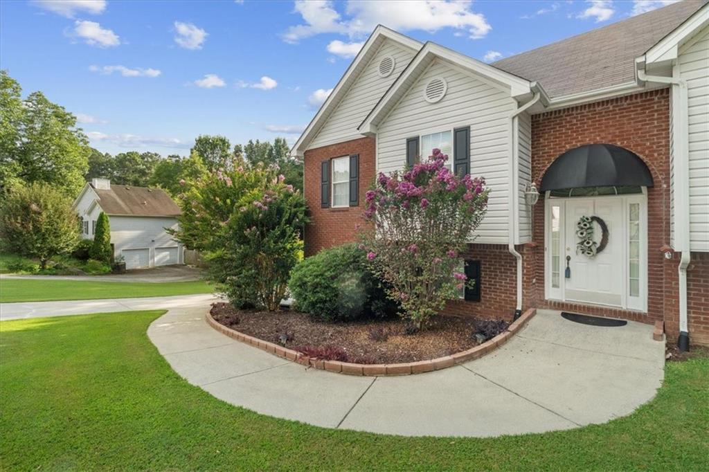 130 Orchard Way SE