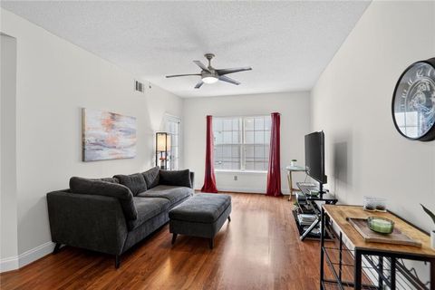 Photo of 1074 Peachtree Walk NE #B323, Atlanta, GA 30309 (MLS # 7701261)