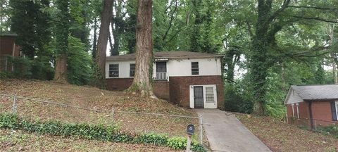 2980 WANDA Circle SW Atlanta GA 30315