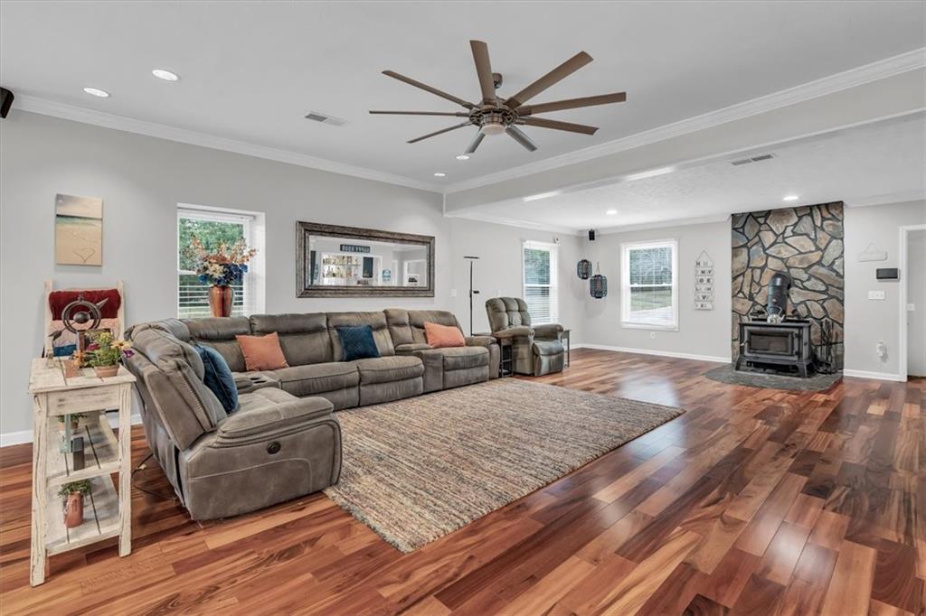 2716 Georgia 16, Carrollton, Georgia image 11