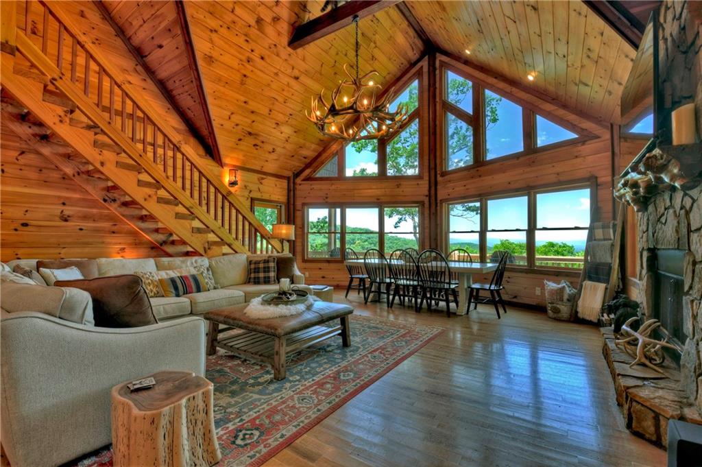 305 Enchanting Circle