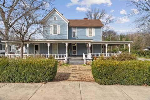 Homes For Sale - 38 Alabama Street<br/> Cave Spring, GA 30124