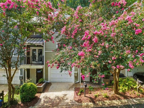 Townhouse For Sale - 749 Hillpine Terrace<br/> Atlanta, GA 30306