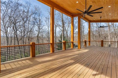 A home in Mineral Bluff