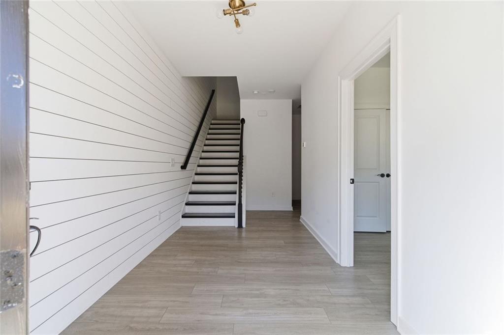 863 Tisdale Trail NE