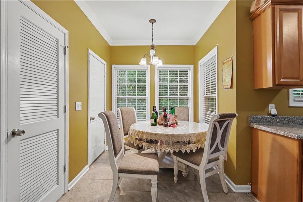 5822 Mitchell Chase Trail