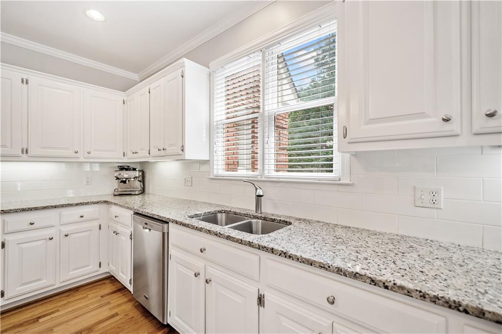 250 Chason Wood Way, Roswell, Georgia image 22