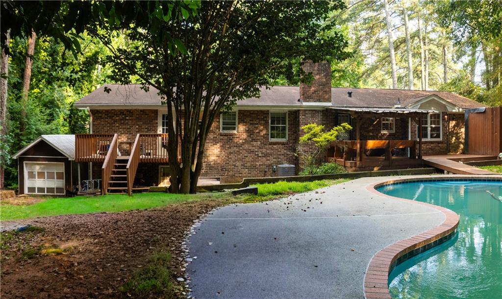 5873 Button Gwinnett Place