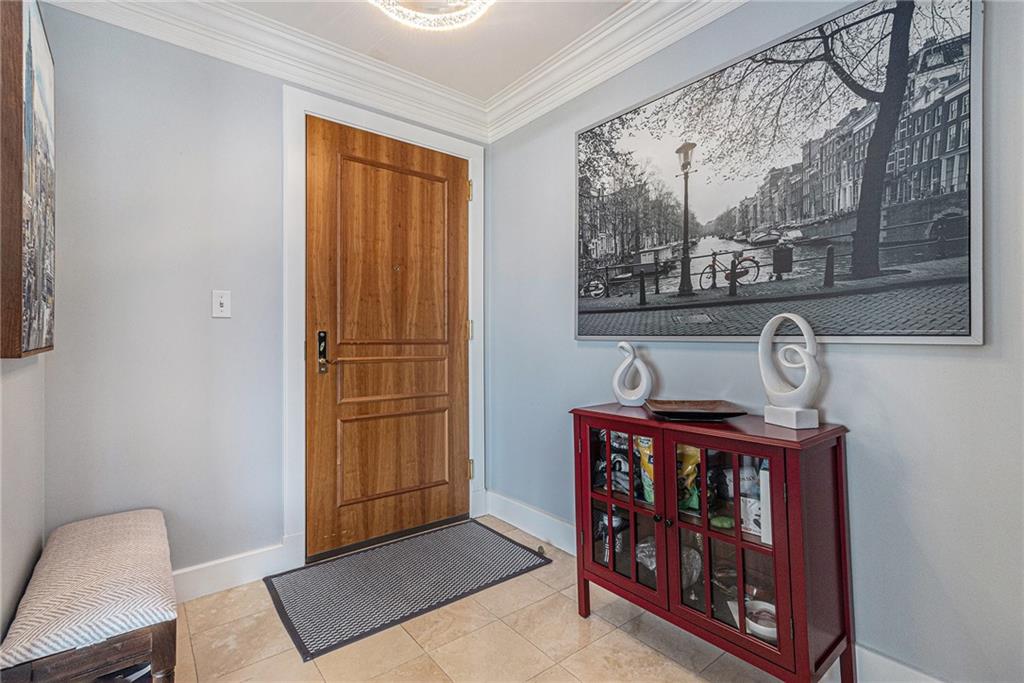 700 Park Regency Place NE 1706