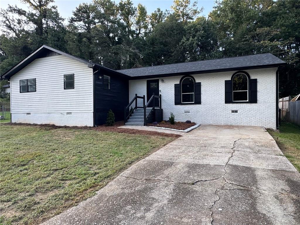Photo of 96 Sedgefield Drive, Jonesboro, GA 30236 (MLS # 7841254)