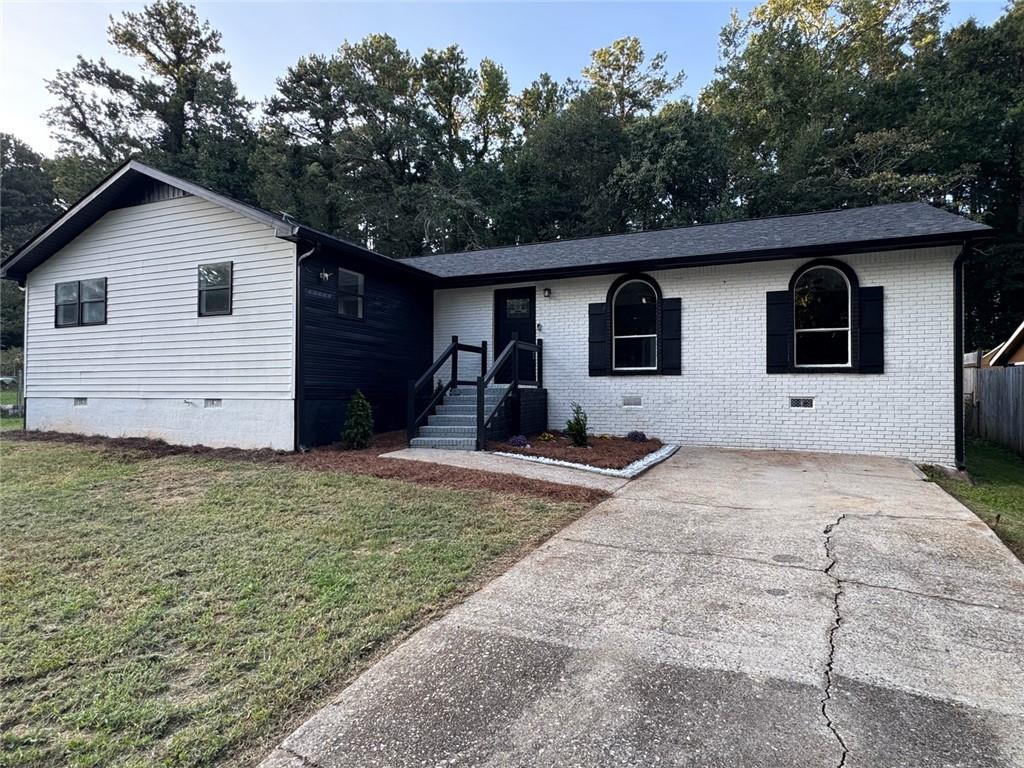 Photo of 96 Sedgefield Drive, Jonesboro, GA 30236 (MLS # 7841254)