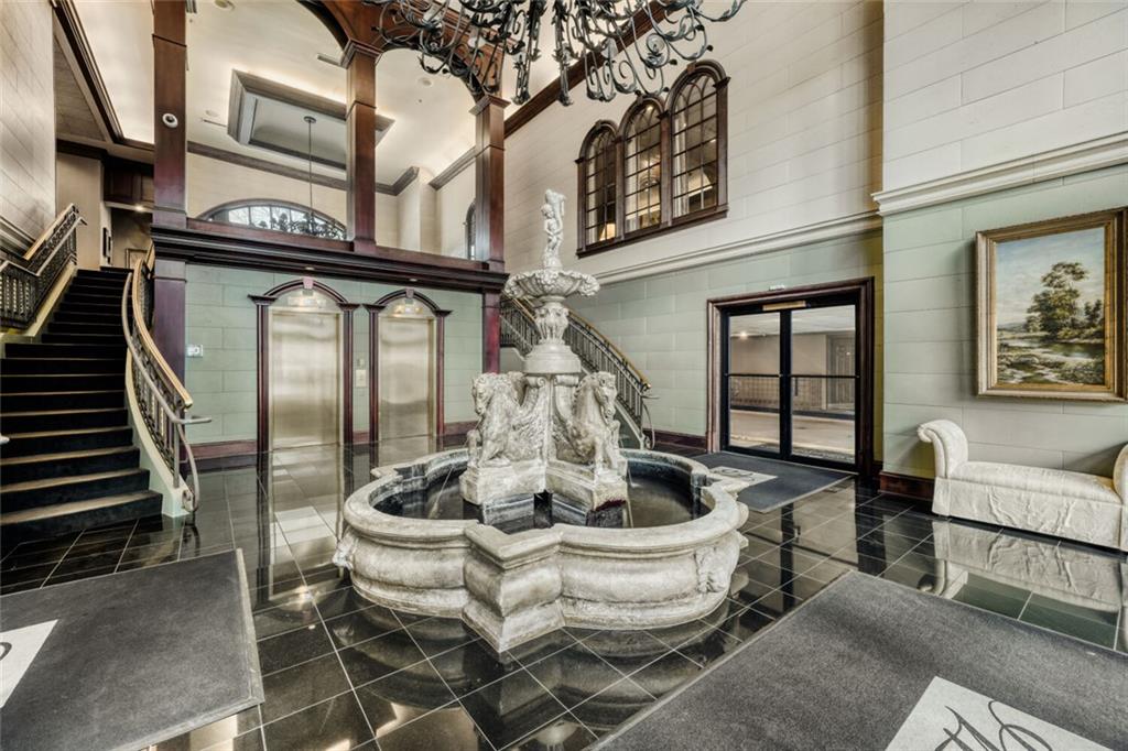 3334 Peachtree Road NE 1208