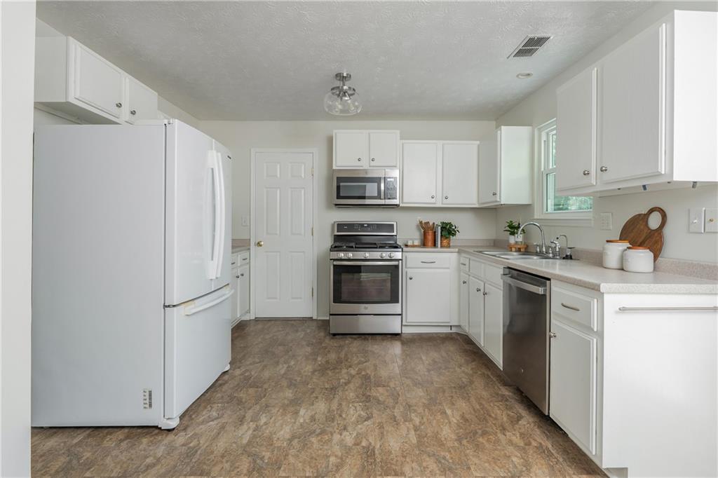 Berkshire Manor - Residential