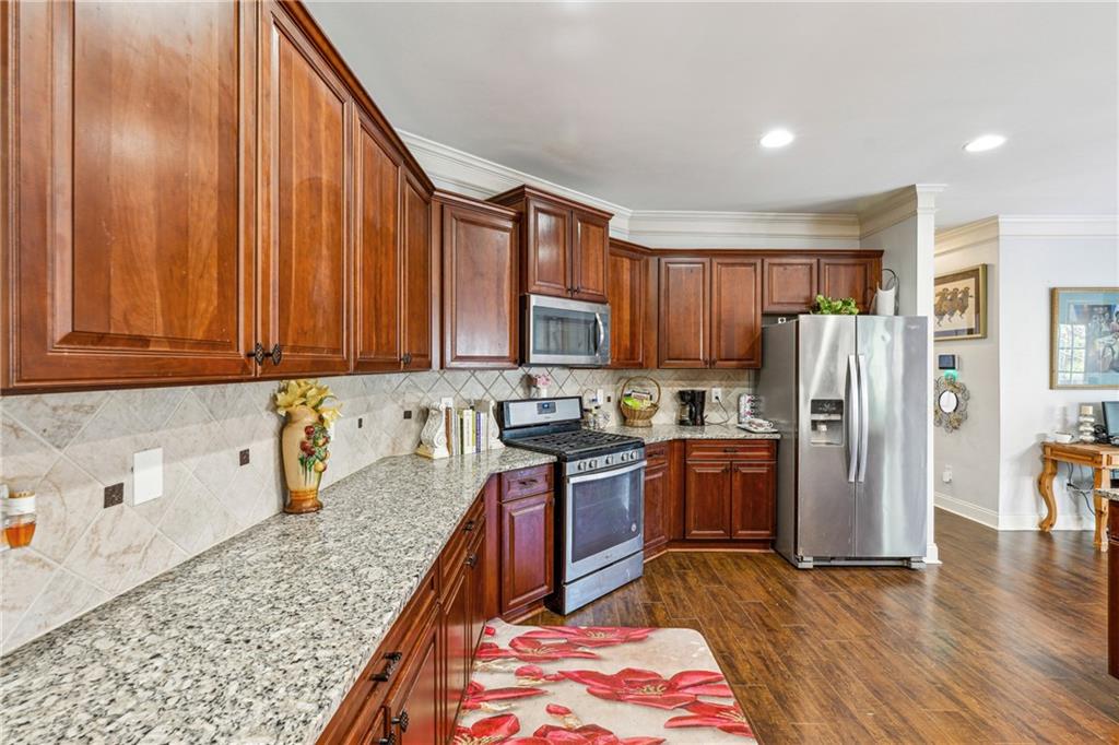 3613 Lake Estates Way, Atlanta, Georgia image 5