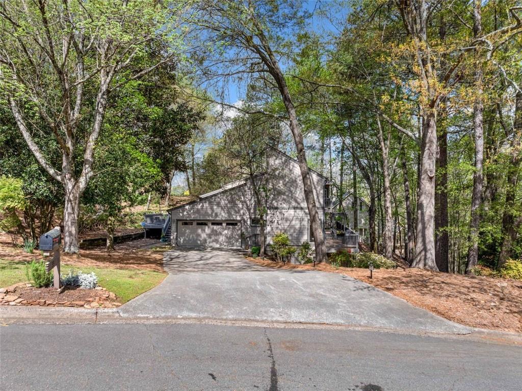 8885 N Mount Drive, Johns Creek, Georgia image 35