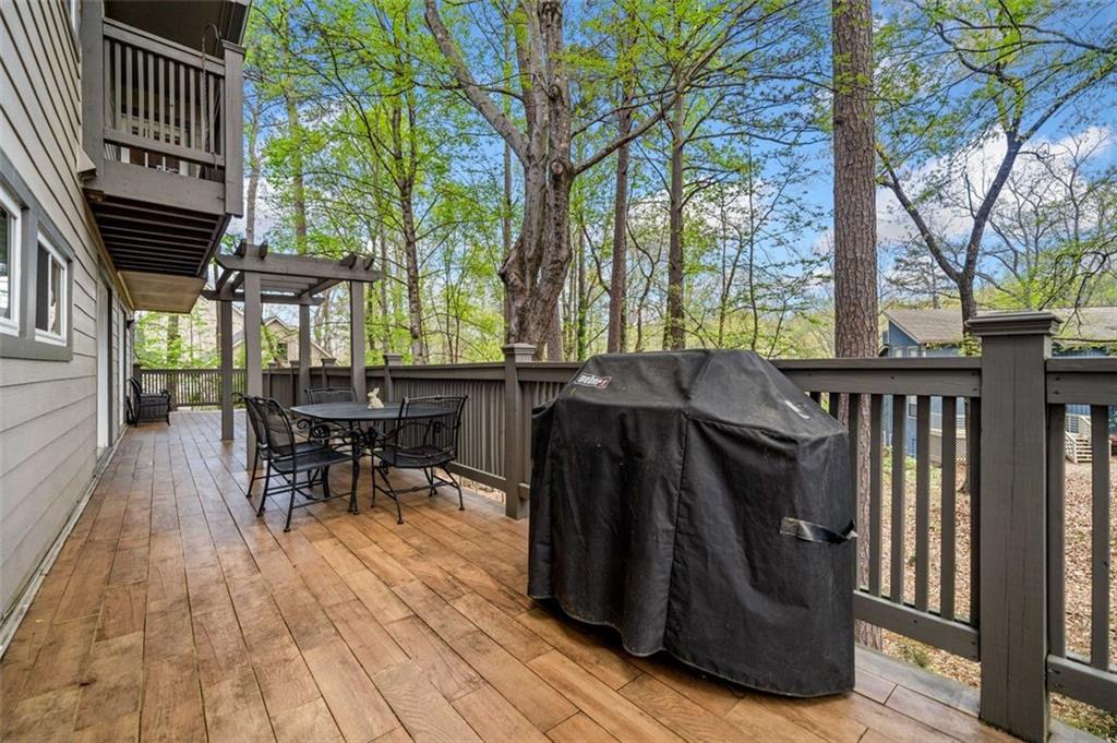 8885 N Mount Drive, Johns Creek, Georgia image 31