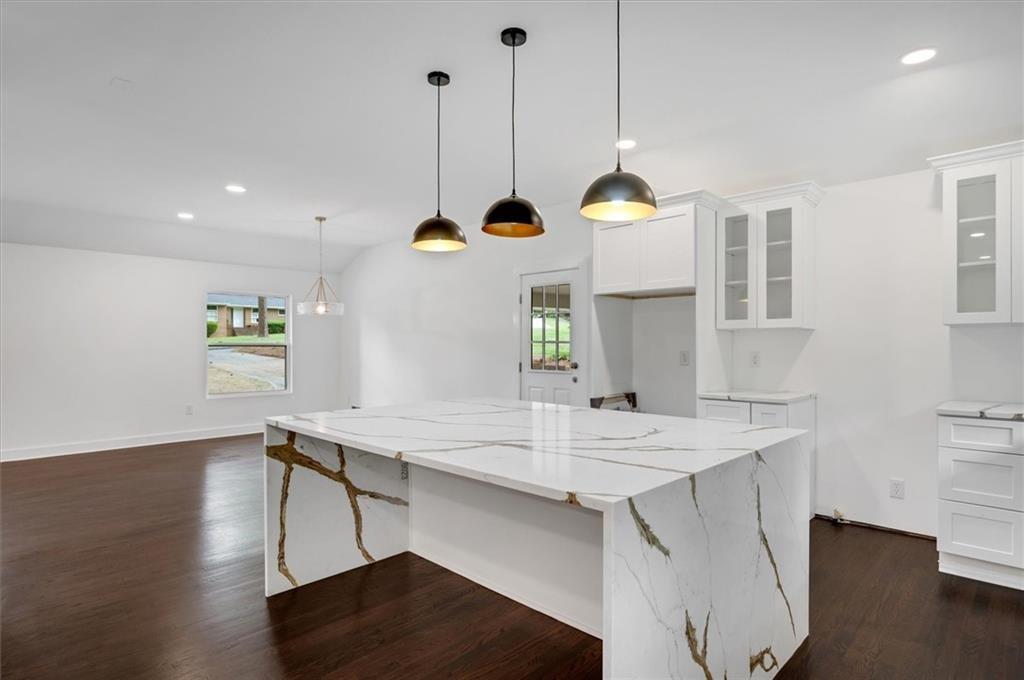 266 Colewood Way