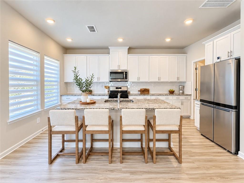 3774 Commodore Court