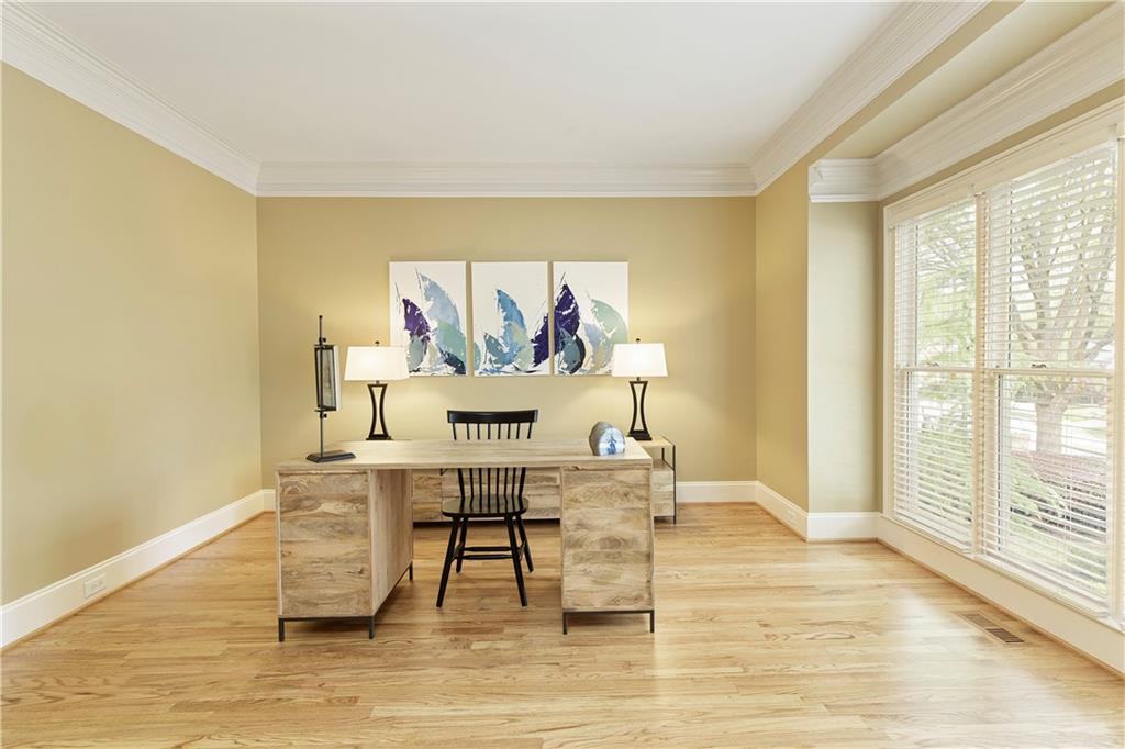 325 N Saint Phillip Lane, Alpharetta, Georgia image 9