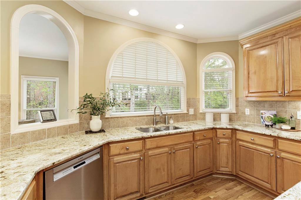 325 N Saint Phillip Lane, Alpharetta, Georgia image 14