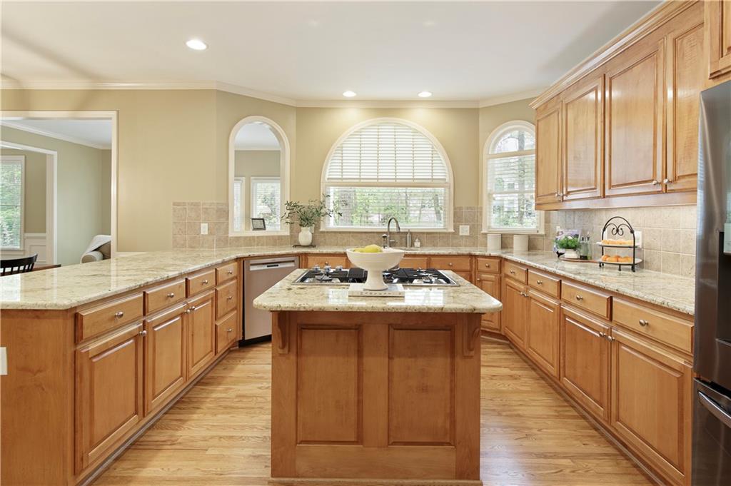 325 N Saint Phillip Lane, Alpharetta, Georgia image 13