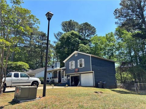 Homes For Sale - 1005 Memory Lane<br/> Lawrenceville, GA 30044