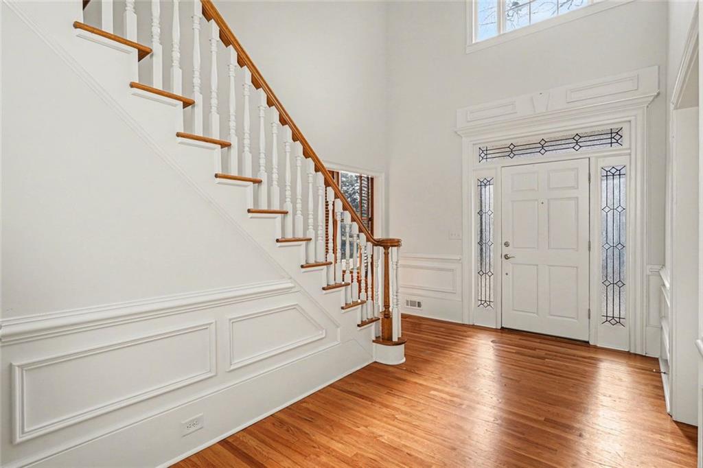 6203 Crestview Drive SE