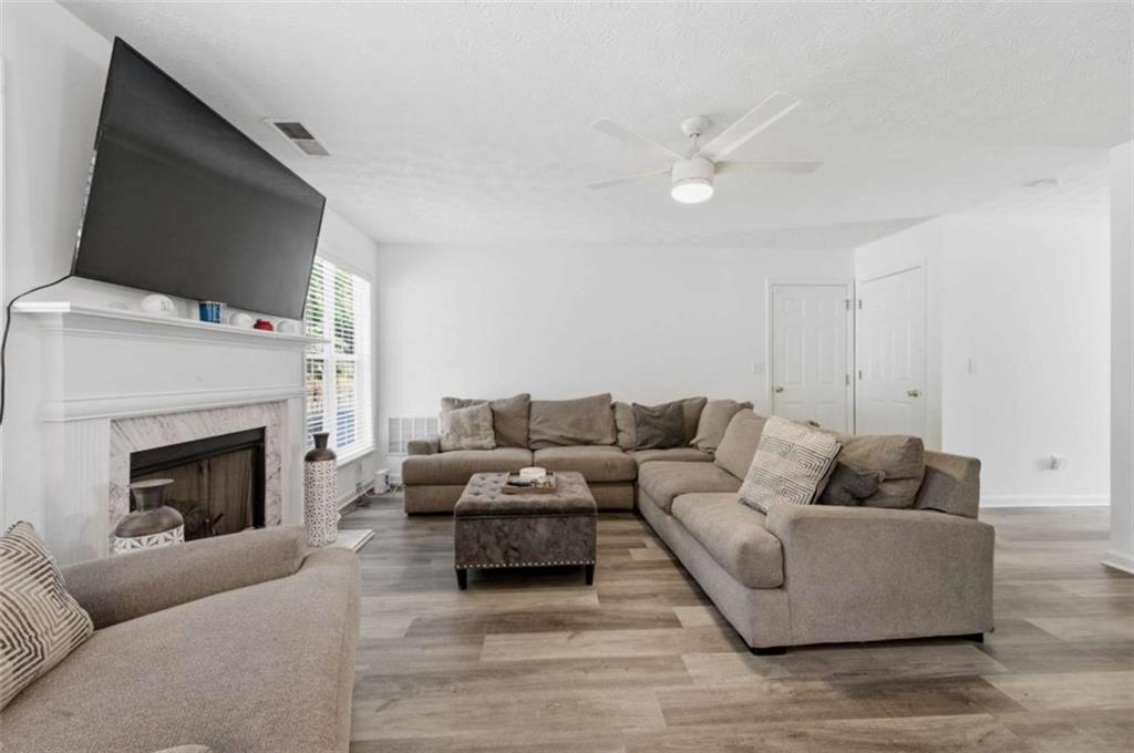 2800 General Lee Way