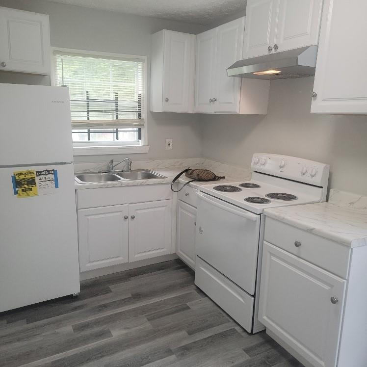 1757 Beechwood Boulevard SW