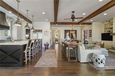 82 Wood Place Roswell GA 30075