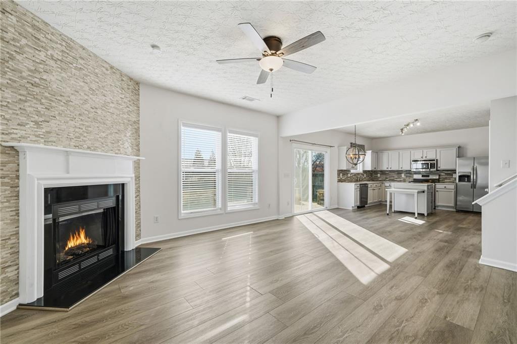 CREEKSIDE AT PROMINENCE - Residential