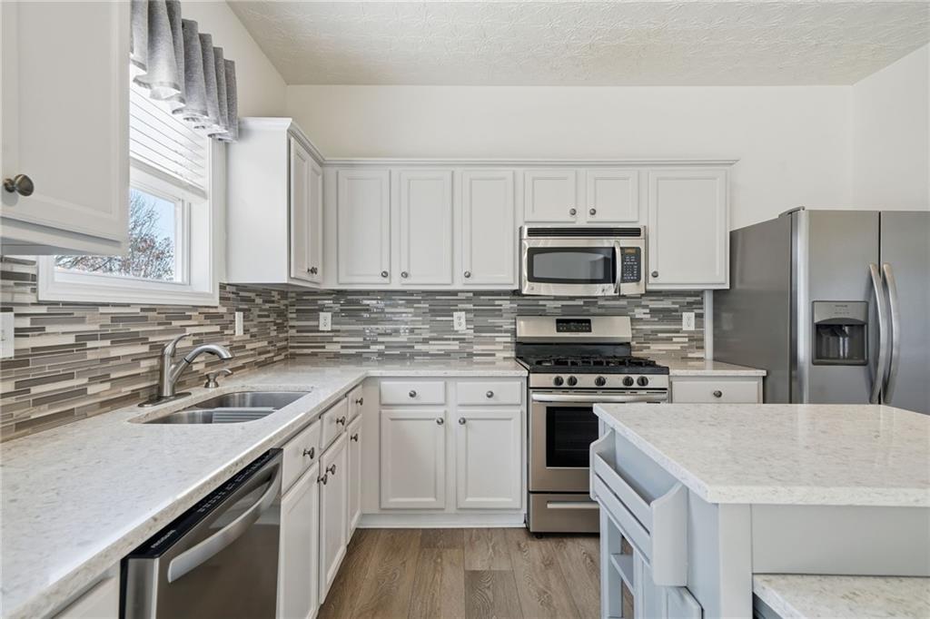 CREEKSIDE AT PROMINENCE - Residential