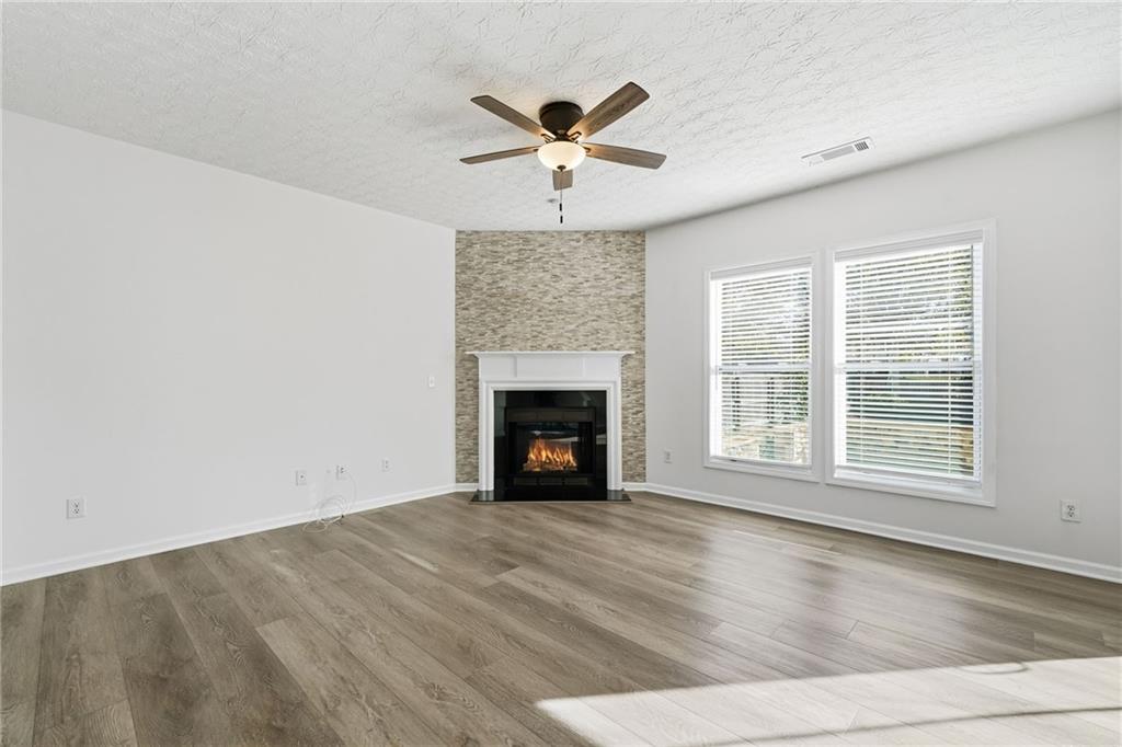 CREEKSIDE AT PROMINENCE - Residential