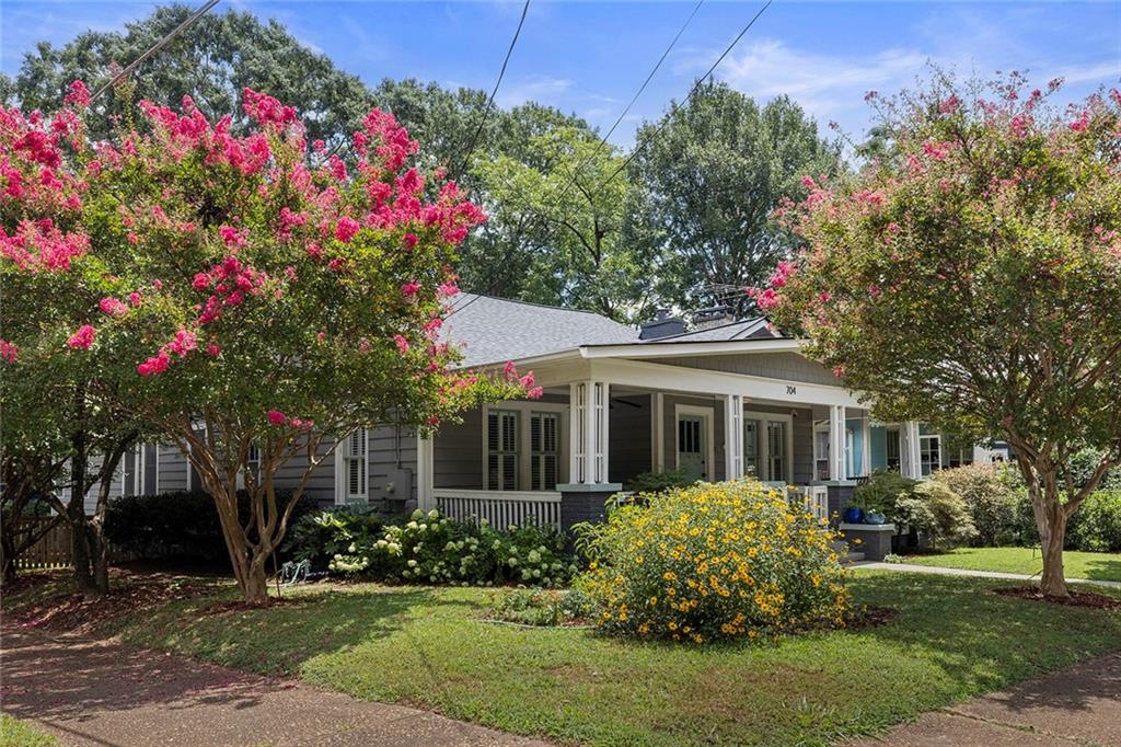 704 Woodland Avenue SE