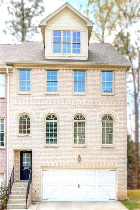 Townhouse For Sale - 11007 Lorin Way<br/> Duluth, GA 30097