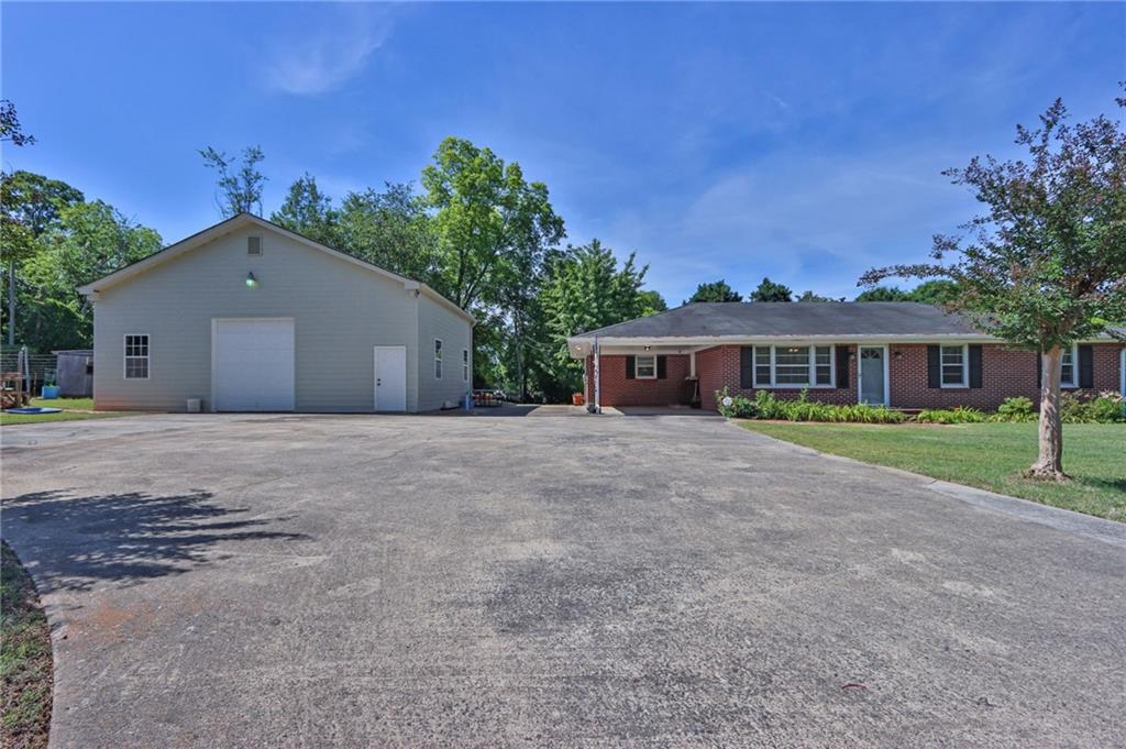 1559 Atlanta Highway SE