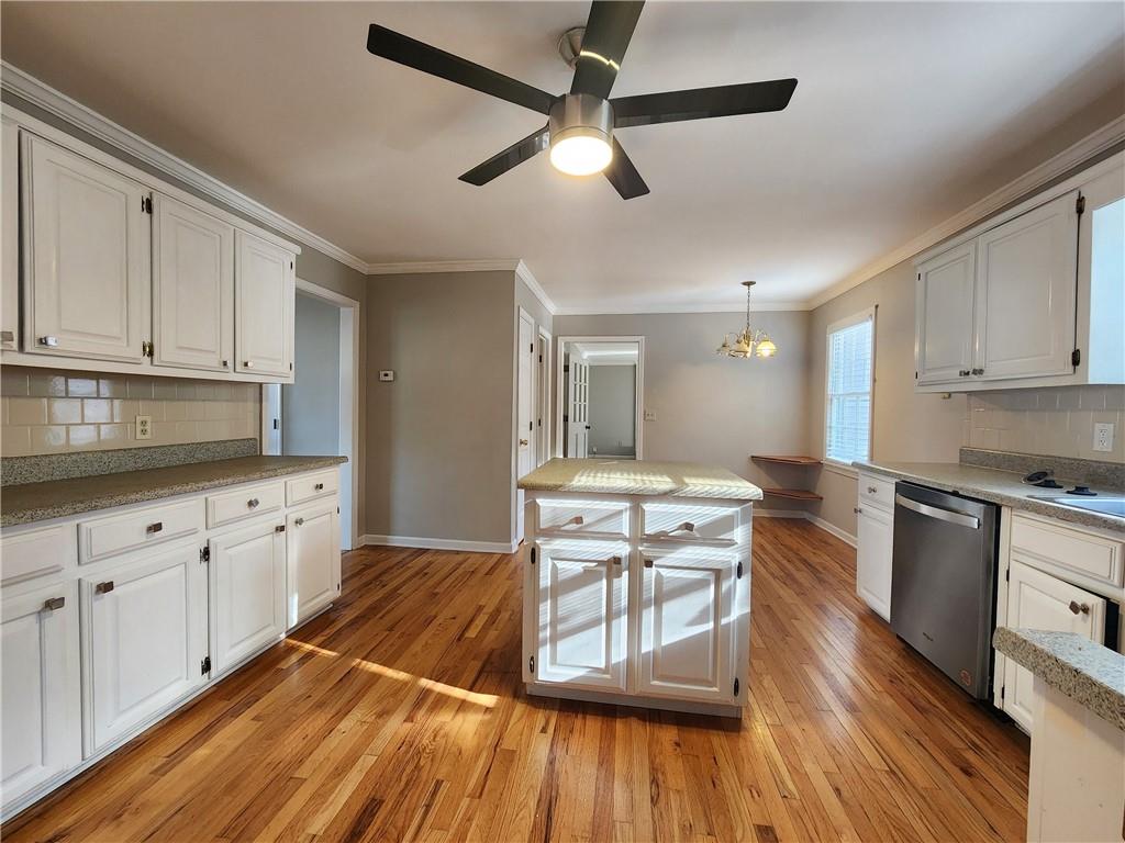 2875 Oak Meadow Drive, Snellville, Georgia image 7