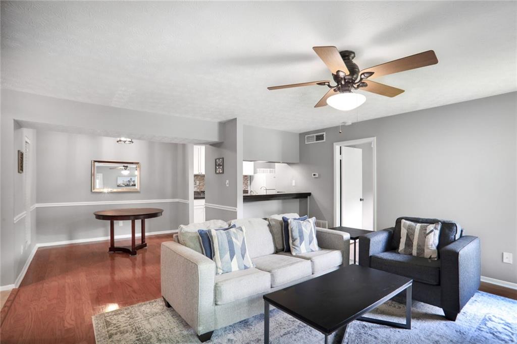 903 Tuxworth Circle
