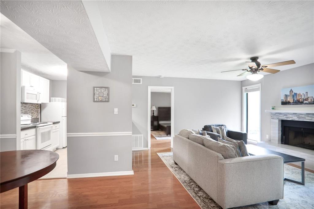 903 Tuxworth Circle